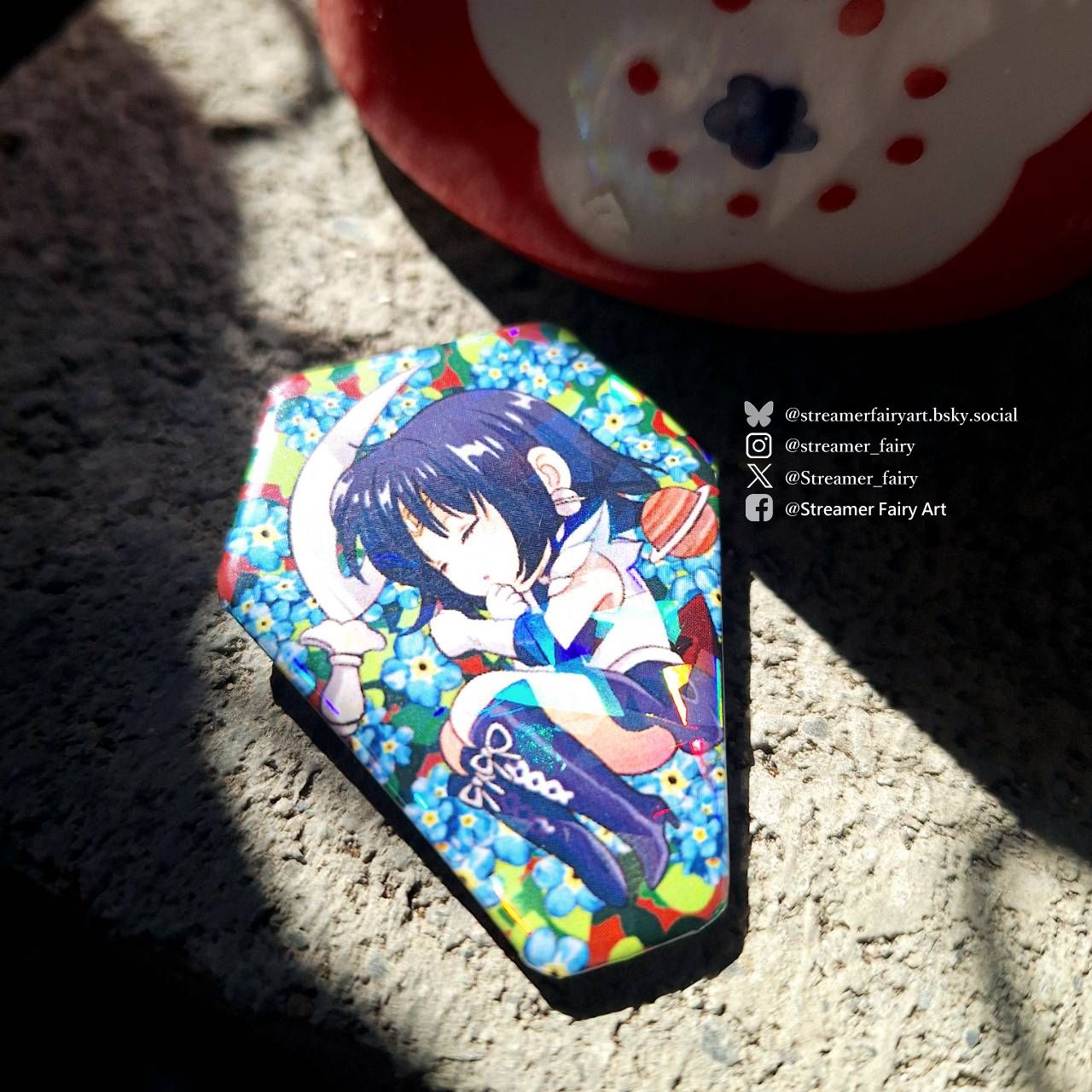 美少女戰士Q版水手土星棺形徽章《寂寞星球》