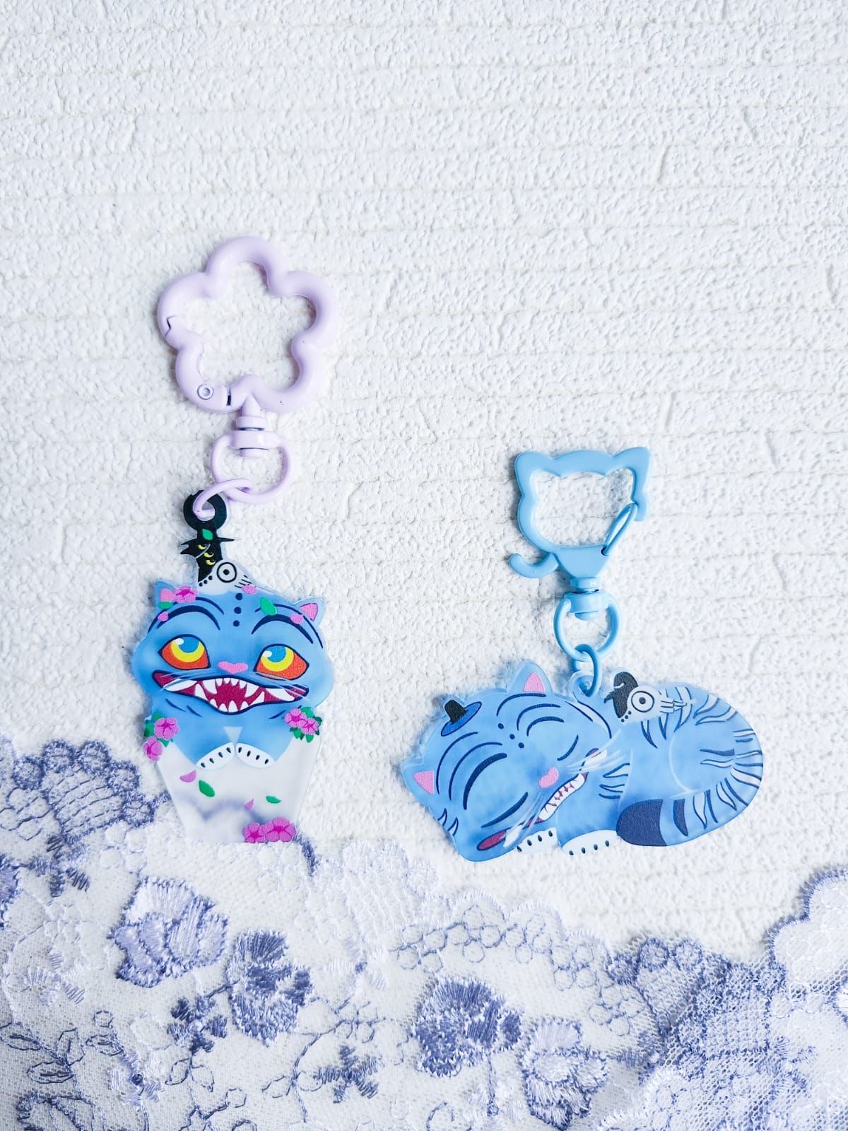 Kpop獵魔女團 Derpy＆Sussie 霧板掛件