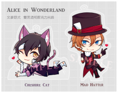 Alice in Wonderland主題 雙黑壓克力吊飾