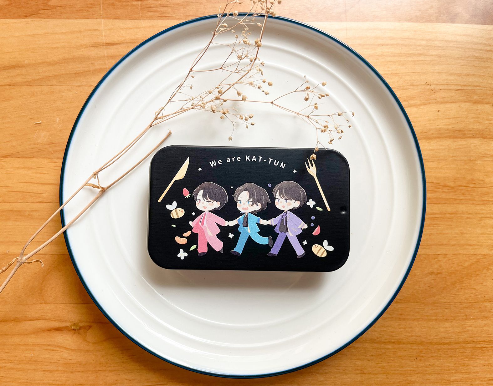 KAT-TUN 哈尼小鐵盒